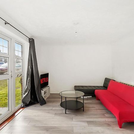 Апартаменты Cozy Luton Town Centre Retreat Экстерьер фото
